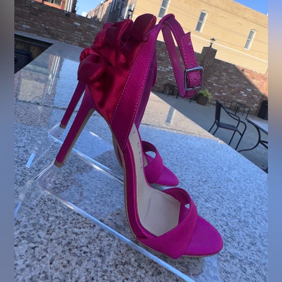 NWOT Gianni Bini Pink Heels w/ Red Bows - Picture 3 of 7